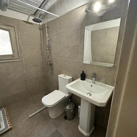 Dimoulitsa Complex * Doukádes